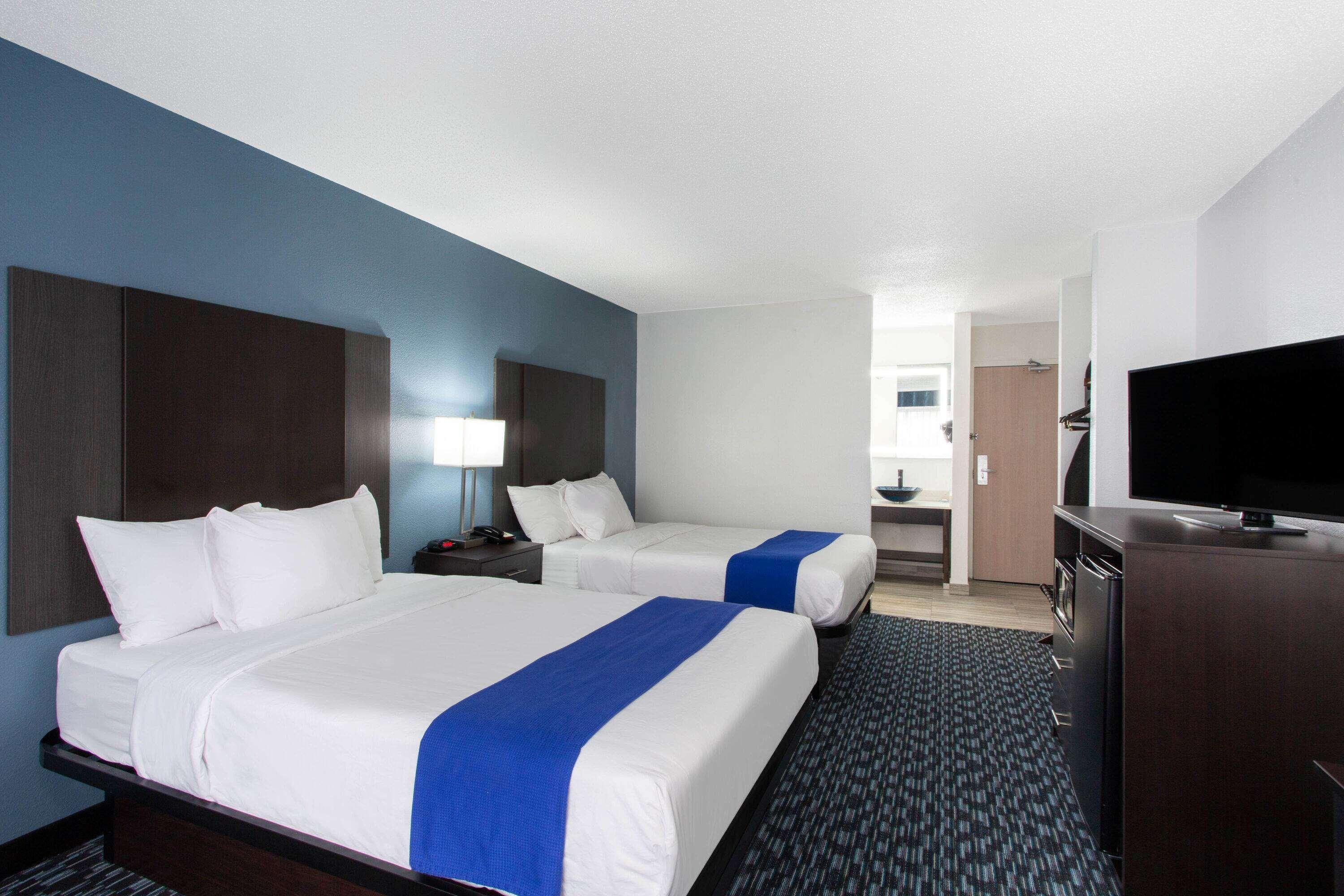 Baymont By Wyndham Charlotte University Exterior foto
